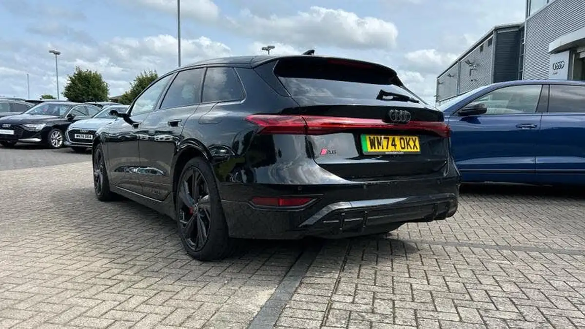 2025-audi-a6-e-tron-e-launch-edition-big-8