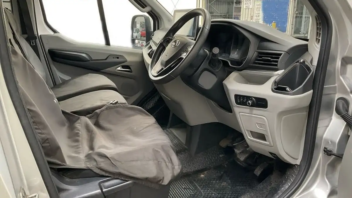 2022-maxus-deliver-9-20tdi-l3h2-lux-big-2