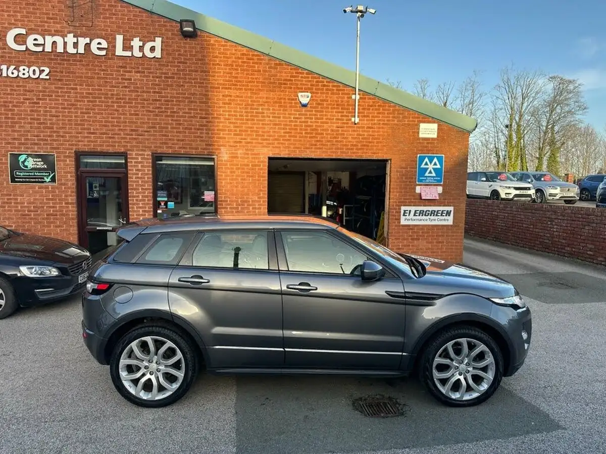 2015-land-rover-range-rover-evoque-22sd4-dynamic-hatchback-5d-big-2