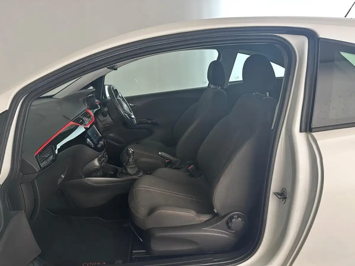 2019-vauxhall-corsa-14i-griffin-90ps-3d-big-22