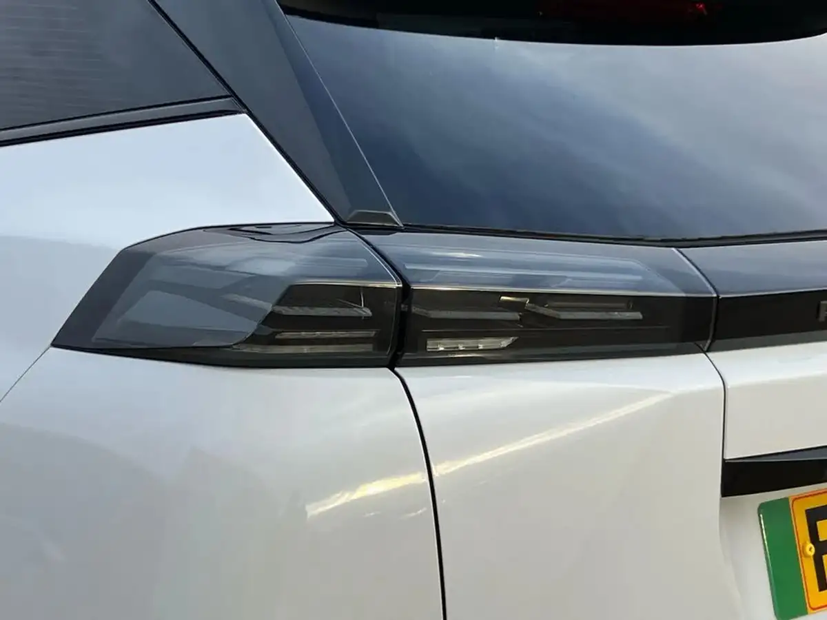 2024-peugeot-2008-suv-e-gt-136ps-50kwh-big-54