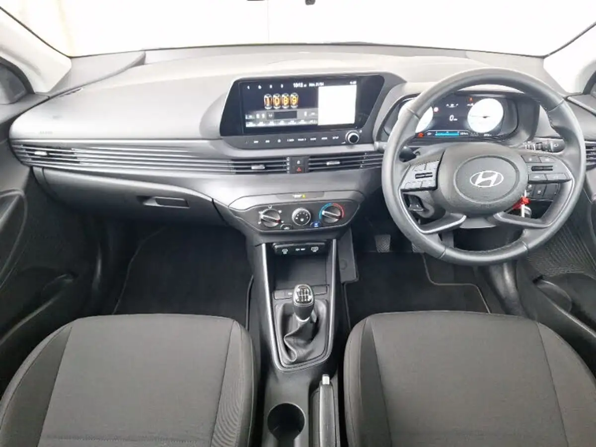 2024-hyundai-i20-10-t-gdi-advance-big-2