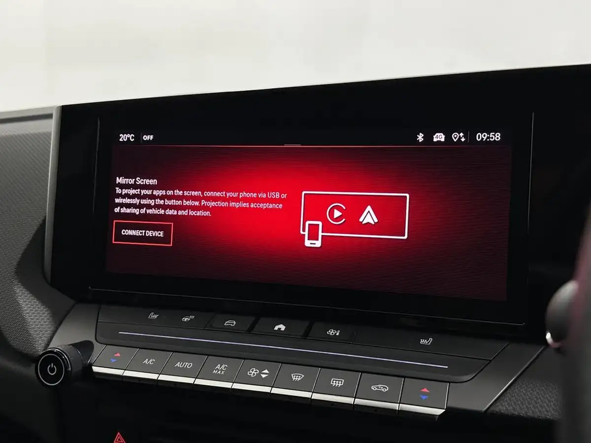 2022-vauxhall-astra-12-turbo-gs-line-hatchback-big-22