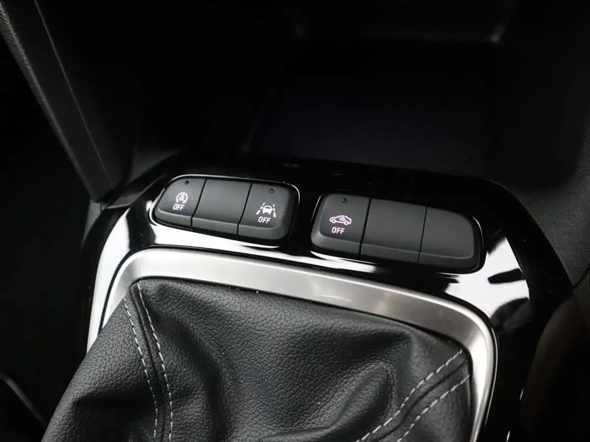 2023-vauxhall-corsa-12i-gs-big-30