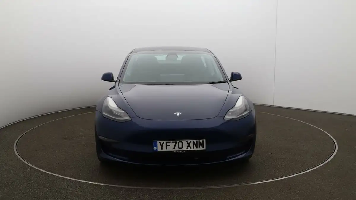 2020-tesla-model-3-e-long-range-big-2