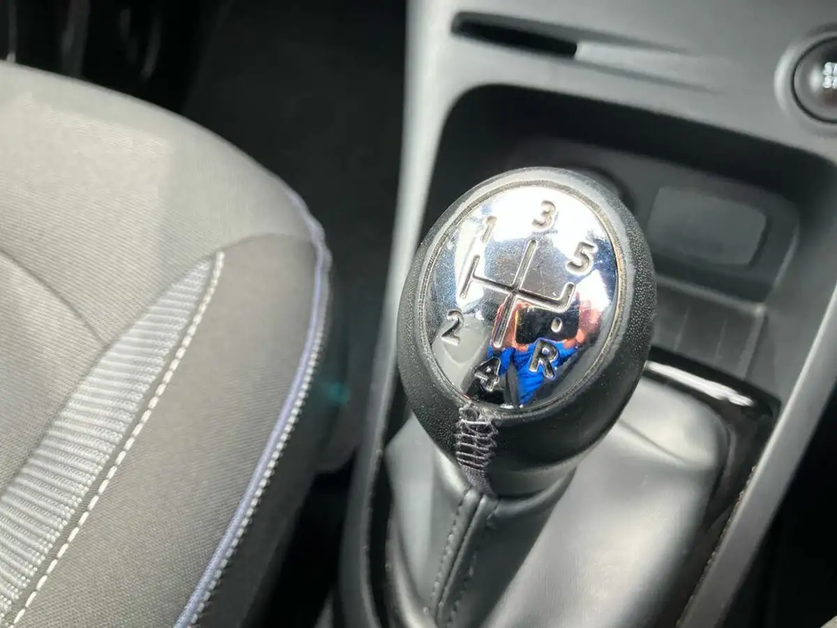2016-renault-captur-09-dynamique-nav-big-30