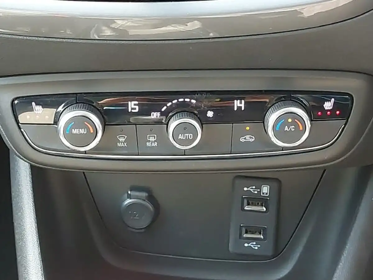 2022-vauxhall-crossland-12-elite-edition-130ps-big-14
