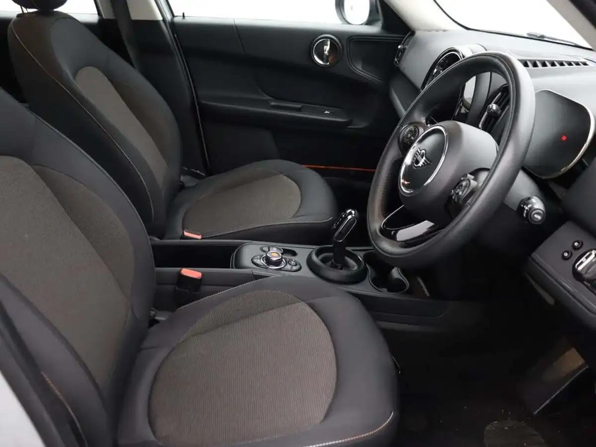 2020-mini-countryman-15-cooper-classic-auto-big-30