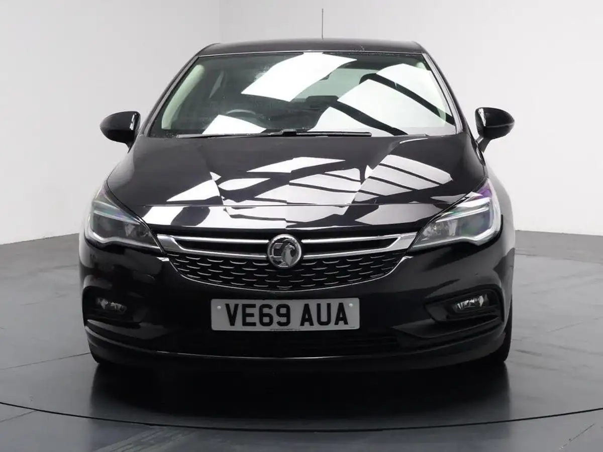 2019-vauxhall-astra-14i-16v-turbo-sri-nav-ss-hatchback-big-4