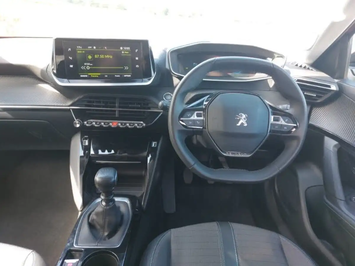 2022-peugeot-2008-suv-12-puretech-allure-premium-100bhp-big-6