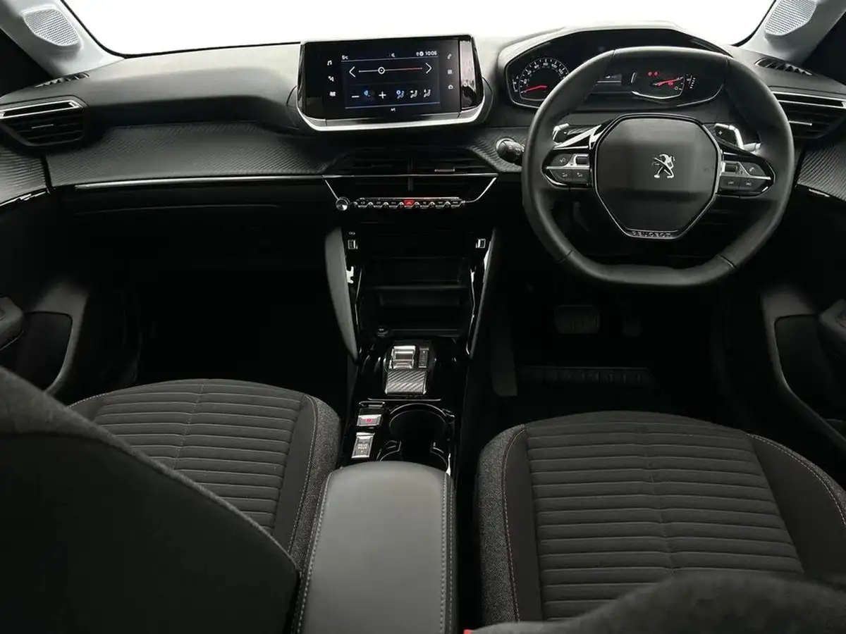 2022-peugeot-208-12-puretech-active-premium-100bhp-eat8-big-9
