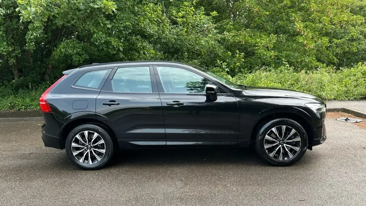 2023-volvo-xc60-20td-b4-plus-big-34