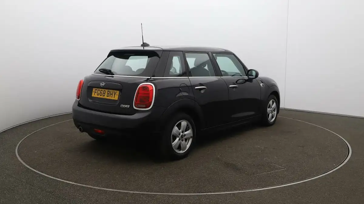 2018-mini-cooper-15-cooper-series-ii-ss-hatchback-5d-big-51