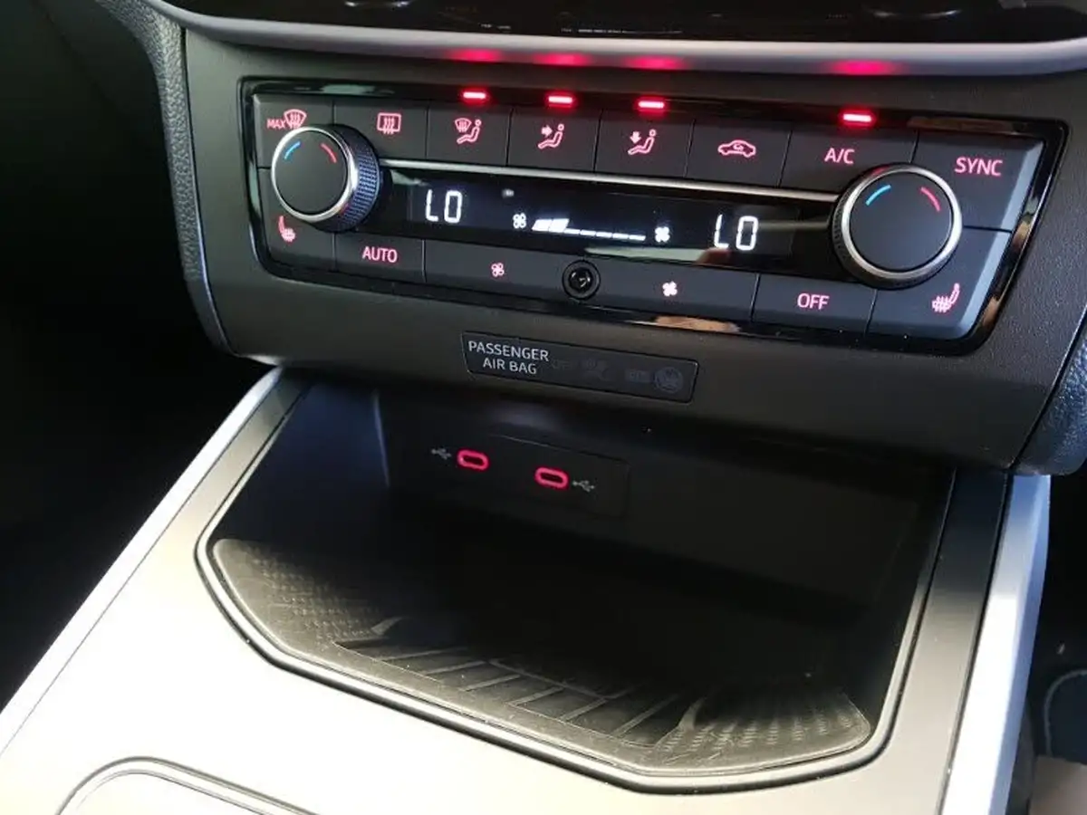 2022-seat-arona-15-tsi-fr-sport-big-17