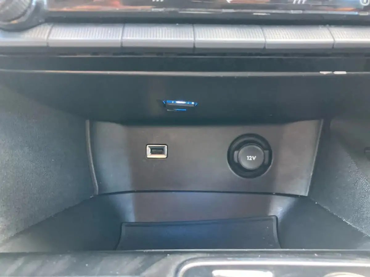 2023-peugeot-5008-suv-15-bluehdi-gt-130ps-eat8-big-55