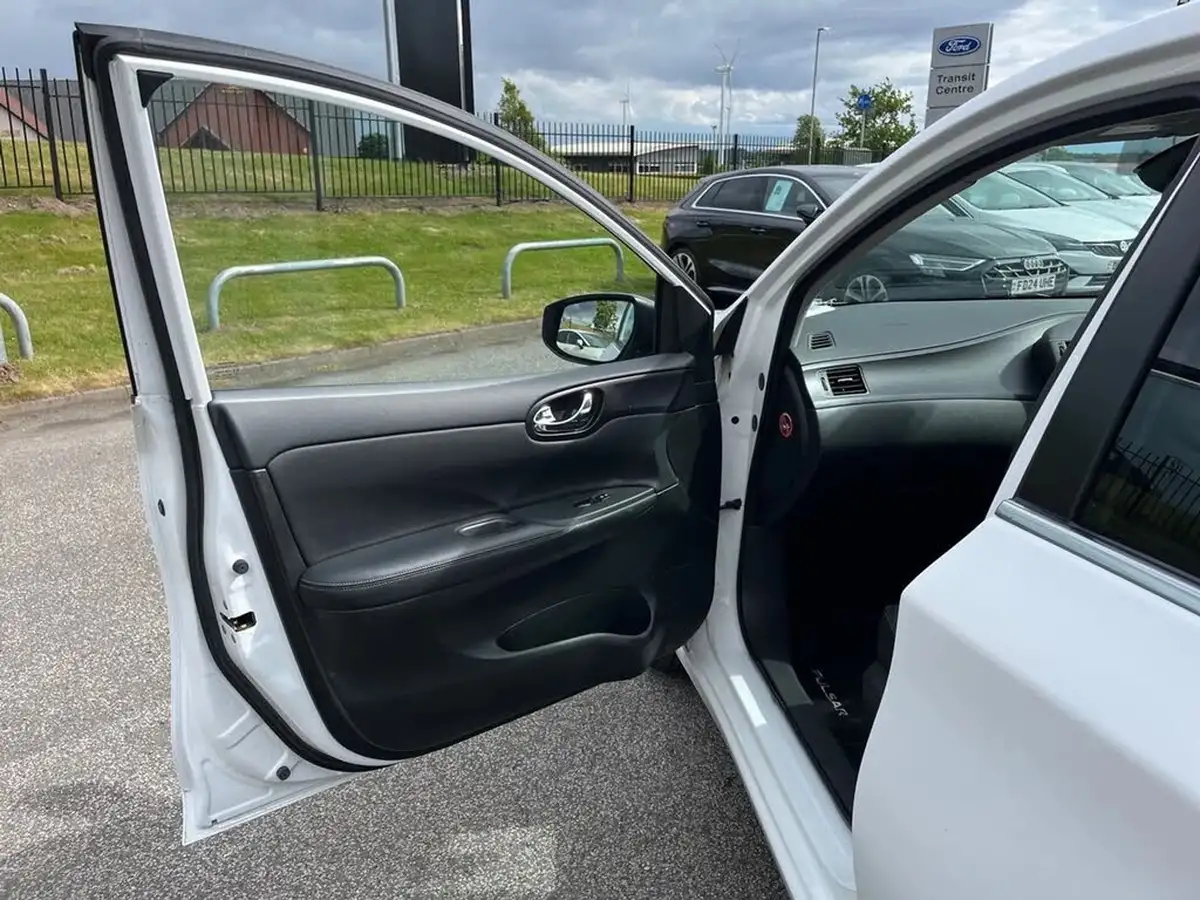 2017-nissan-pulsar-12-dig-t-n-connecta-ss-big-39