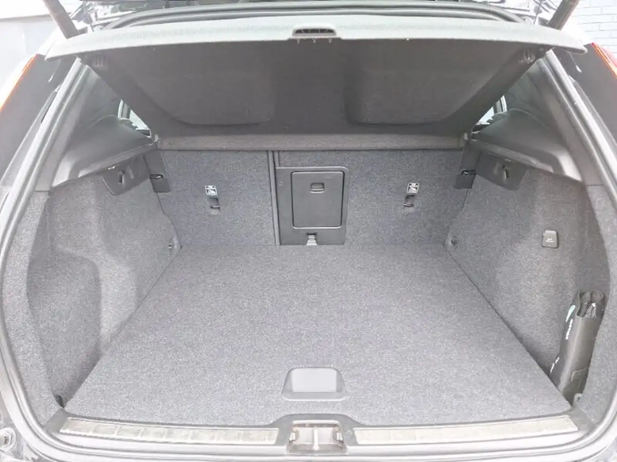 2021-volvo-xc40-15-t3-inscription-163bhp-geartronic-big-7
