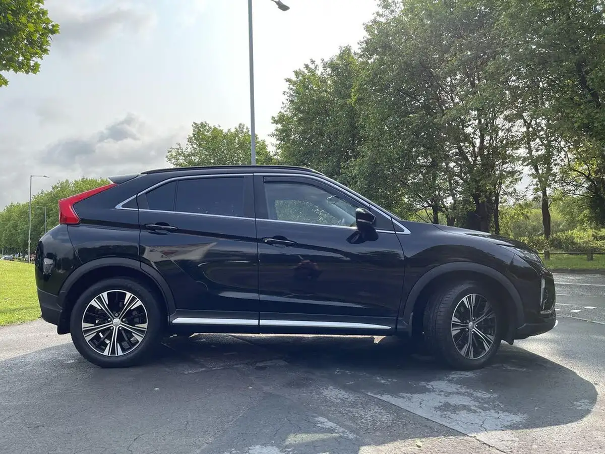 2018-mitsubishi-eclipse-cross-15-4-auto-big-9