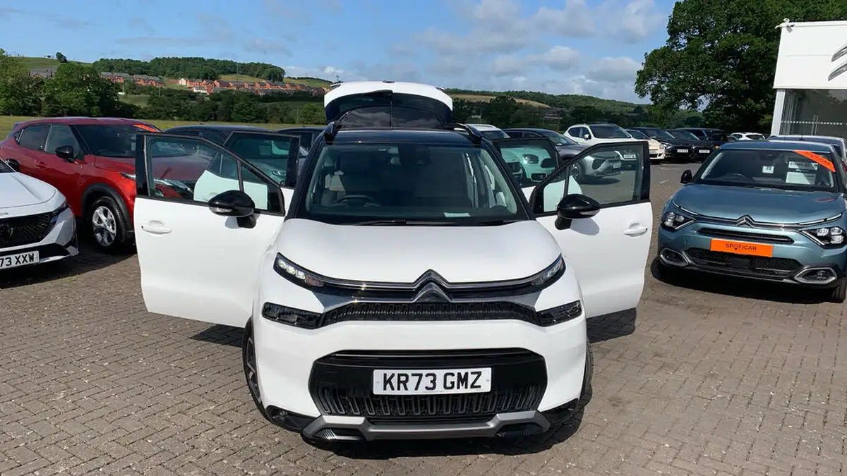 2023-citroen-c3-aircross-12-puretech-shine-plus-130ps-eat6-big-26