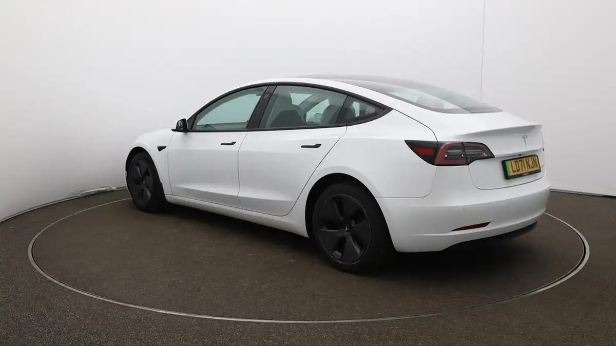 2021-tesla-model-3-e-long-range-awd-big-63