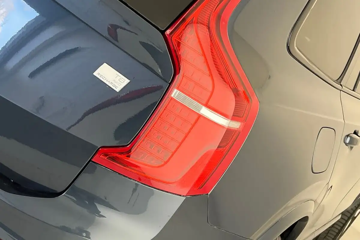 2024-volvo-xc90-20-t8-plus-big-19