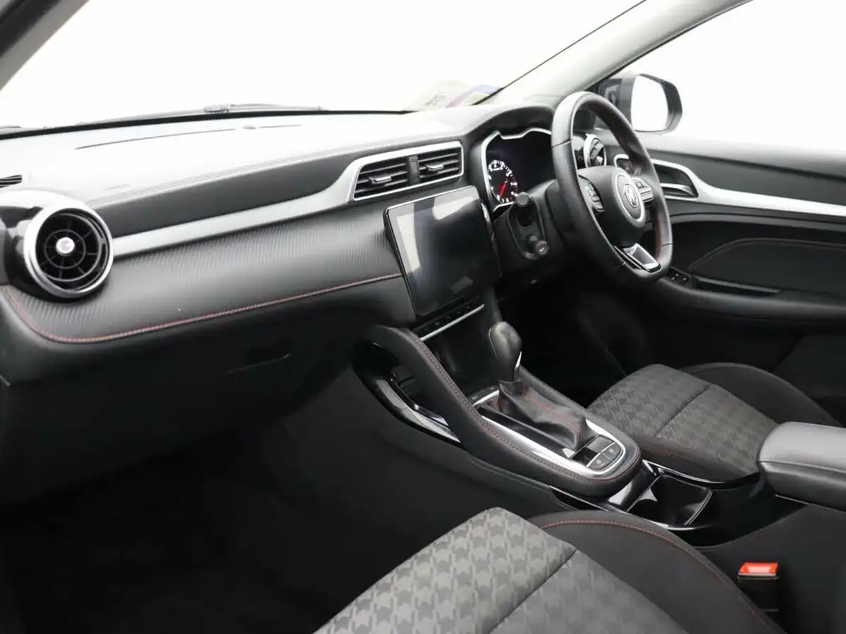 2022-mg-zs-suv-10t-gdi-excite-big-11