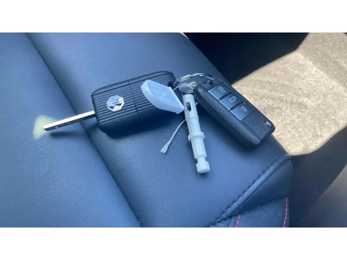 2024-mg-zs-suv-15-vti-tech-exclusive-big-19