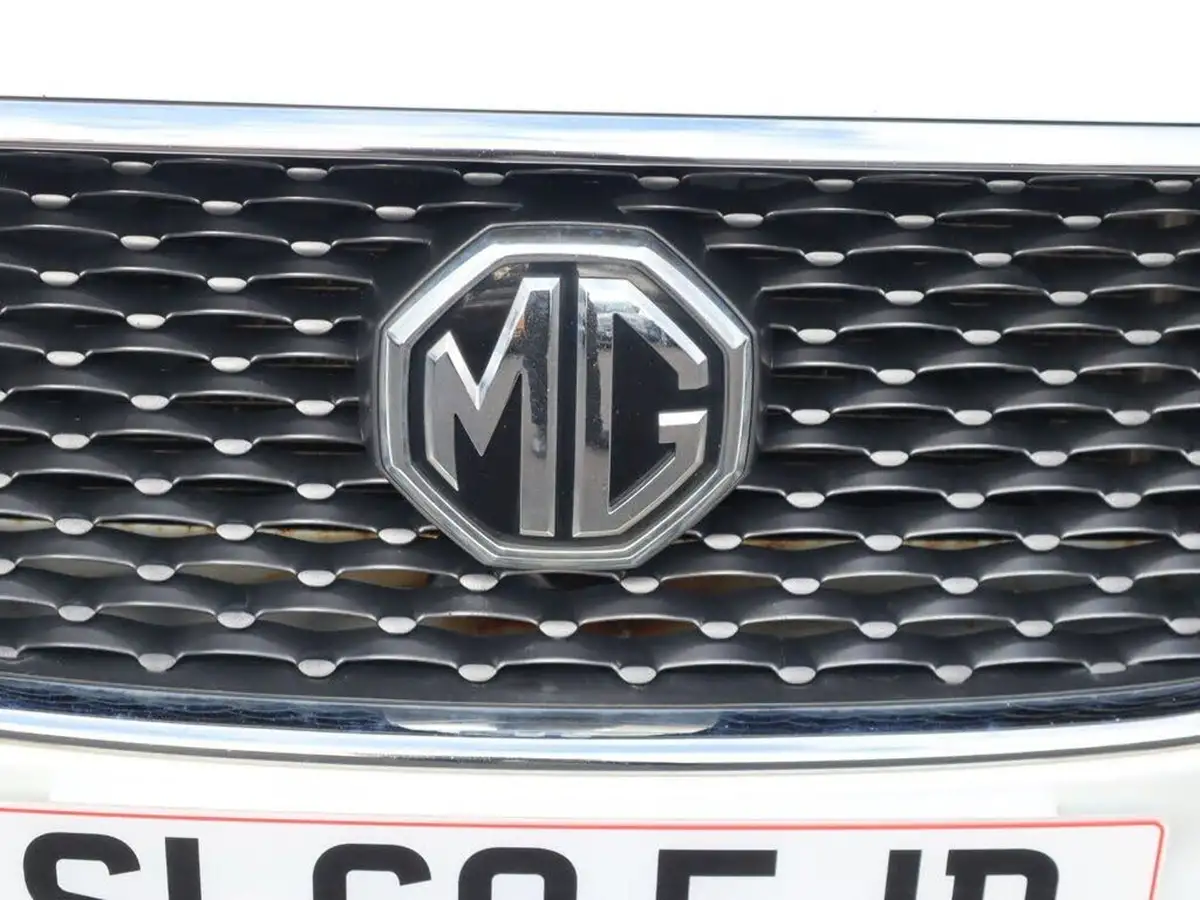 2019-mg-zs-suv-15-vti-tech-excite-106ps-big-20