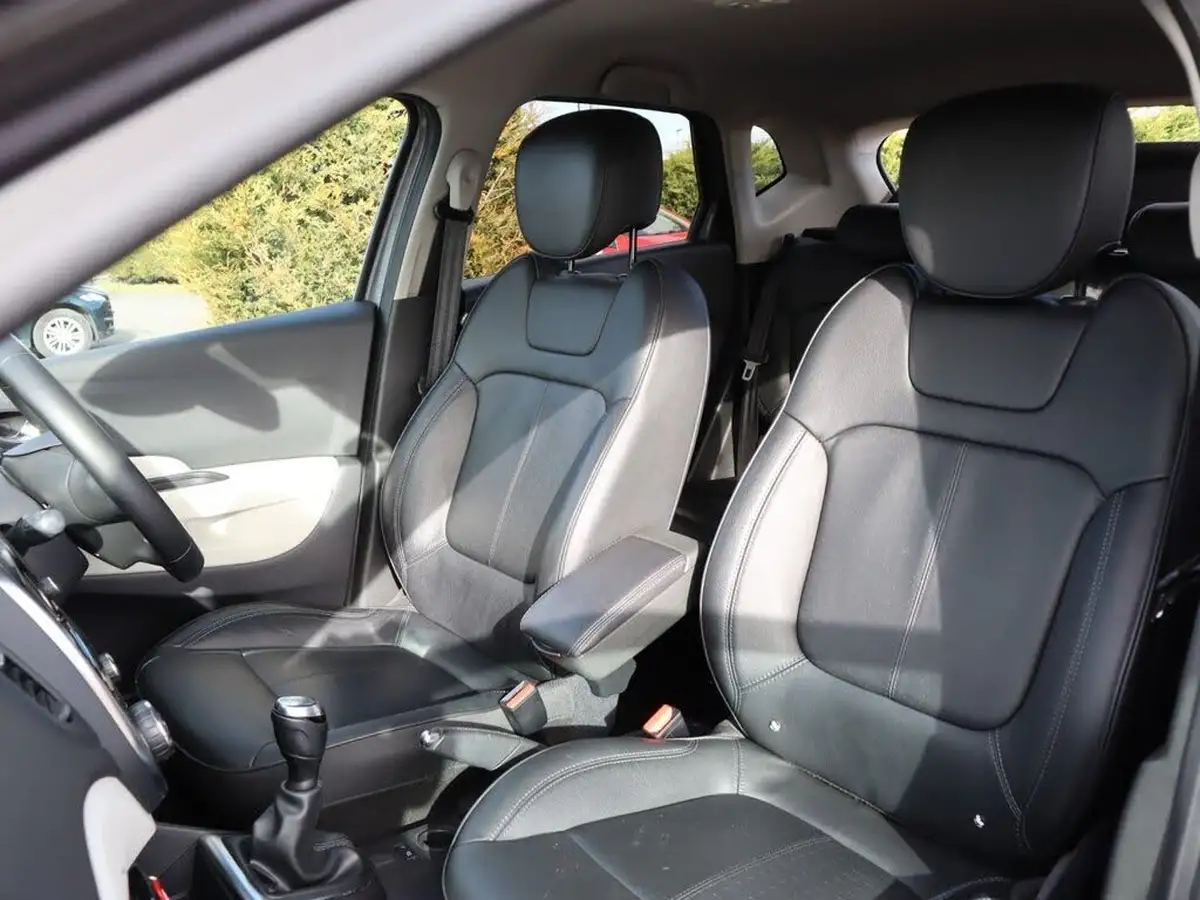 2019-renault-captur-15dci-gt-line-big-29
