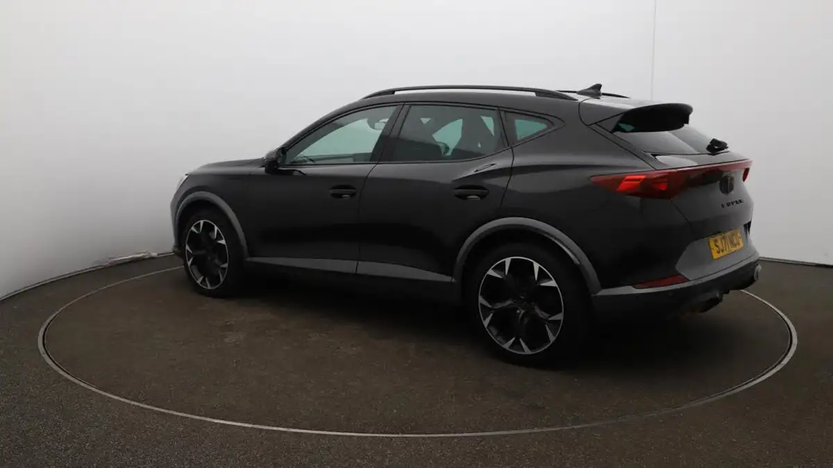 2021-cupra-formentor-14-e-hybrid-vz1-big-26