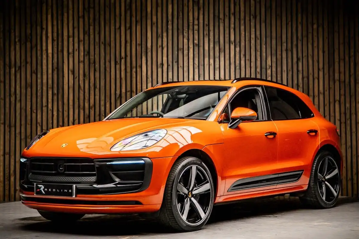 2023-porsche-macan-20-big-7