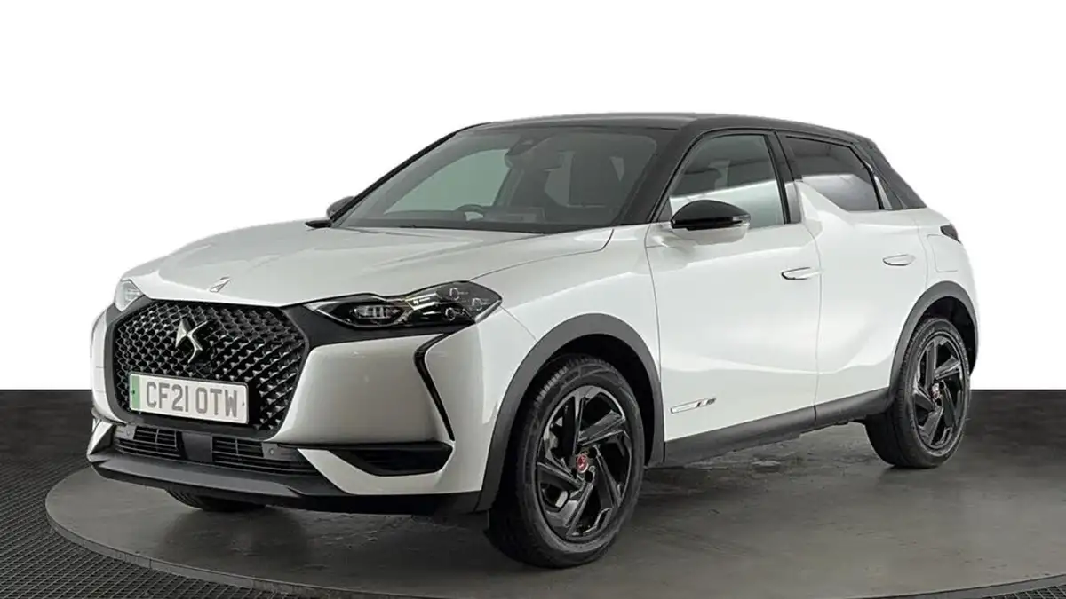 2021-ds-ds-3-crossback-e-tense-performance-line-big-0