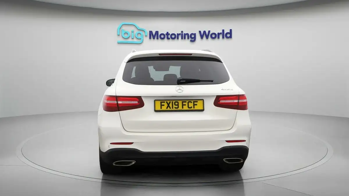 2019-mercedes-benz-glc-class-20-glc250-amg-line-premium-plusss-station-wagon-5d-big-6