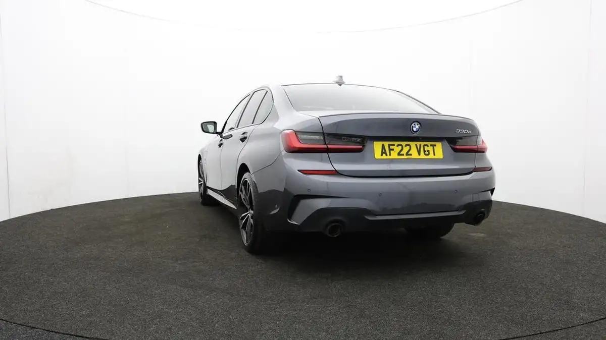 2022-bmw-3-series-20-330e-m-sport-pro-pack-saloon-4d-big-25