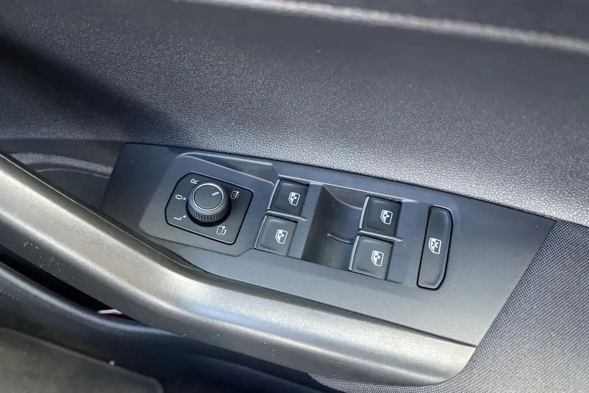 2023-volkswagen-taigo-10-tsi-style-dsg-big-43