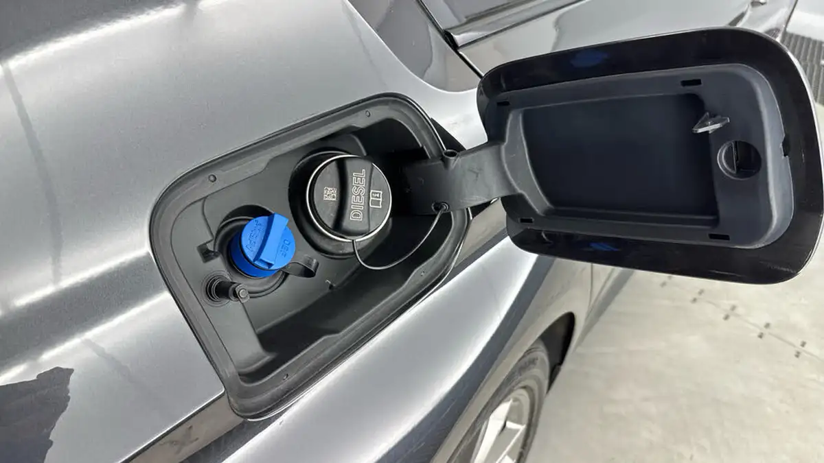 2018-bmw-5-series-20td-520d-m-sport-188bhp-xdrive-ss-saloon-4d-big-25