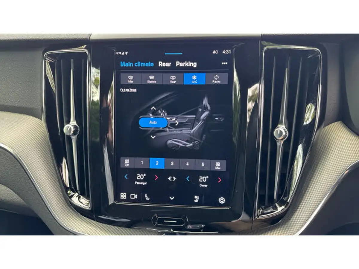 2023-volvo-xc60-20-b5-plus-big-32