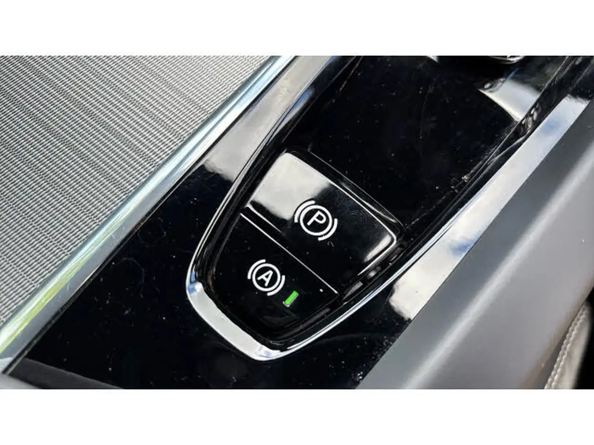 2023-volvo-xc60-20-b5-plus-big-36