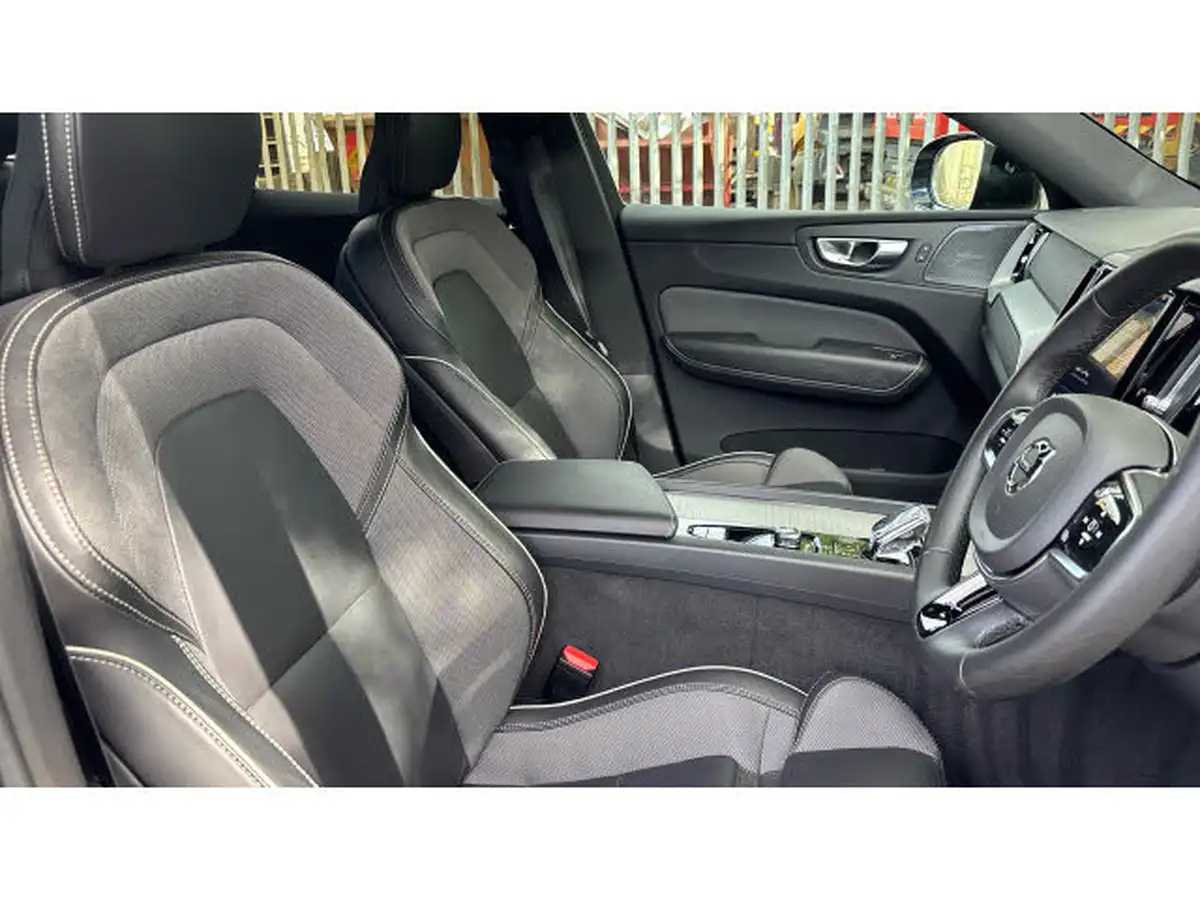 2023-volvo-xc60-20-b5-plus-big-8
