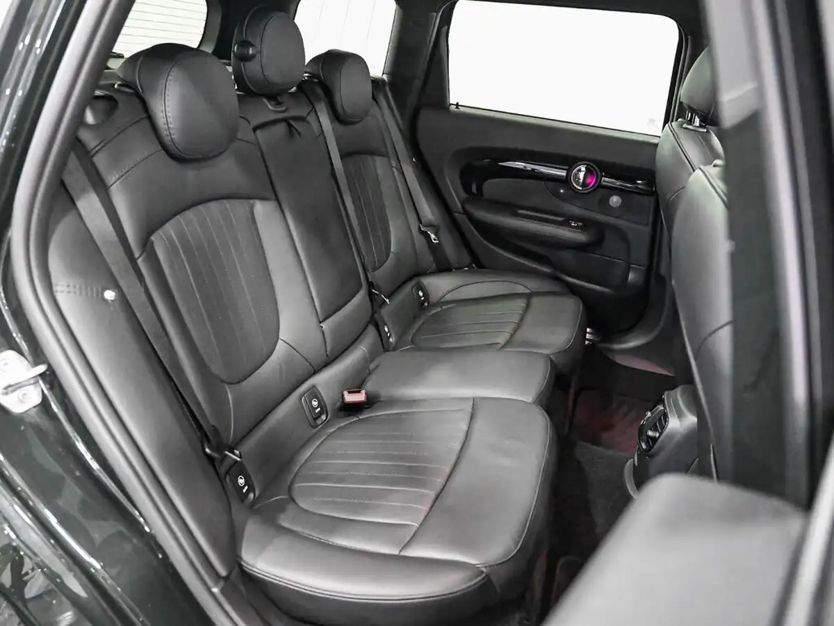 2024-mini-clubman-20-john-cooper-works-premium-plus-big-29