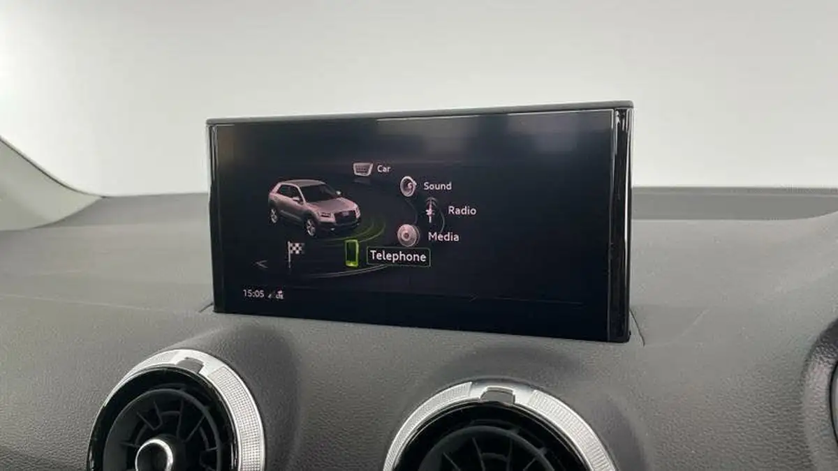 2022-audi-q2-10-30-tfsi-sport-big-17