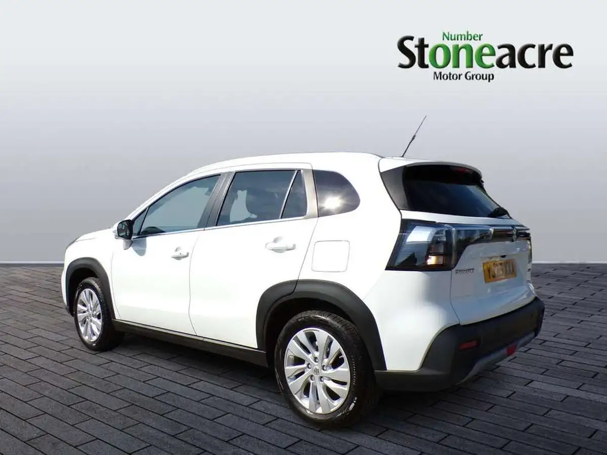 2025-suzuki-s-cross-15-motion-big-3