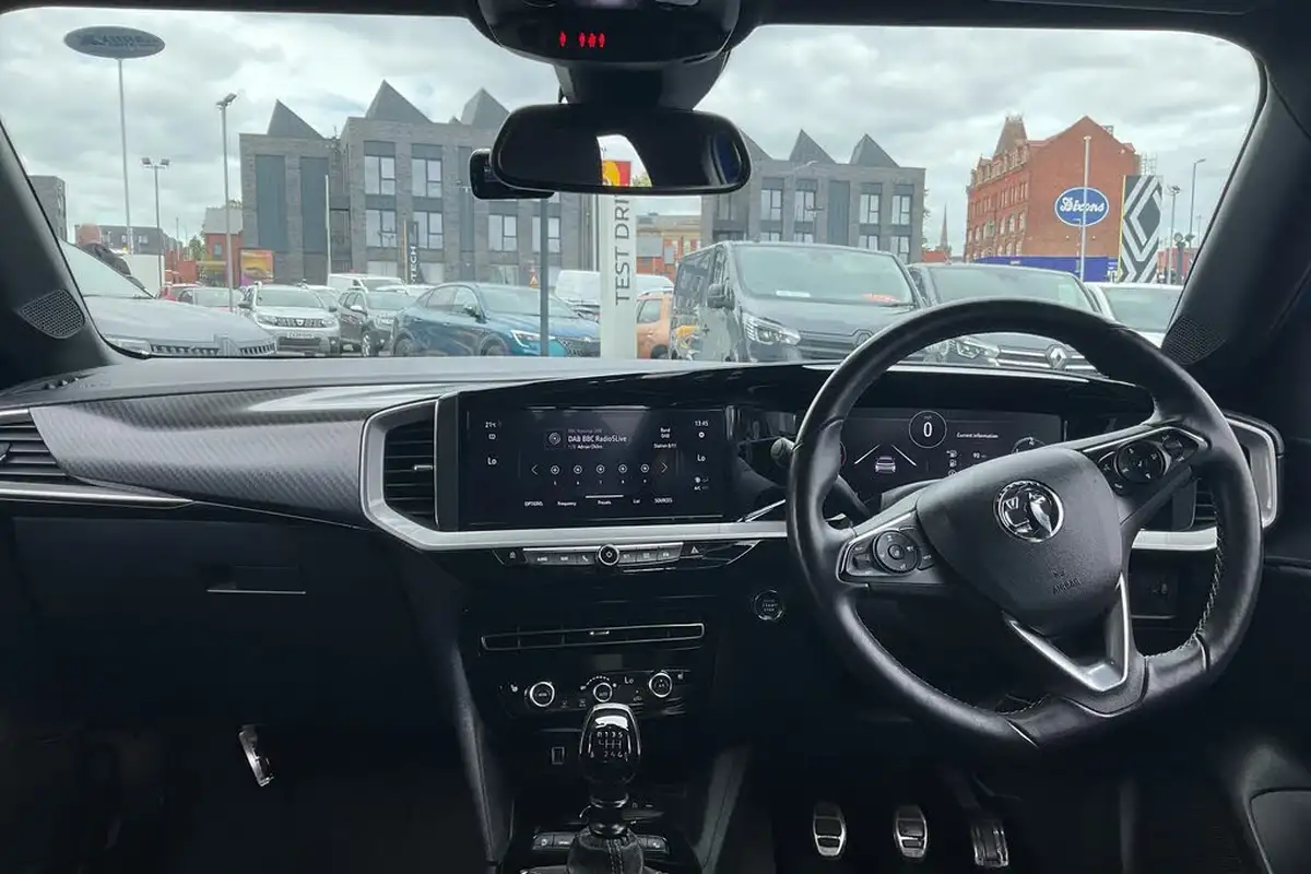 2023-vauxhall-mokka-12-ultimate-136ps-big-2