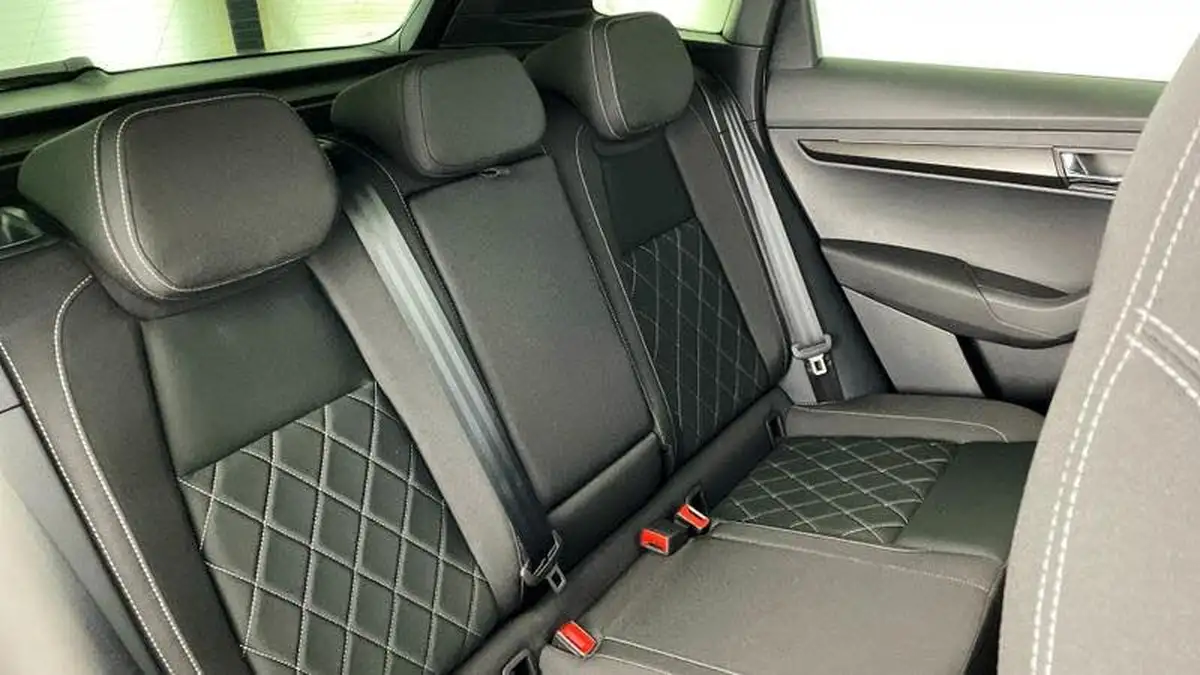 2023-skoda-karoq-15-tsi-sportline-dsg-big-26