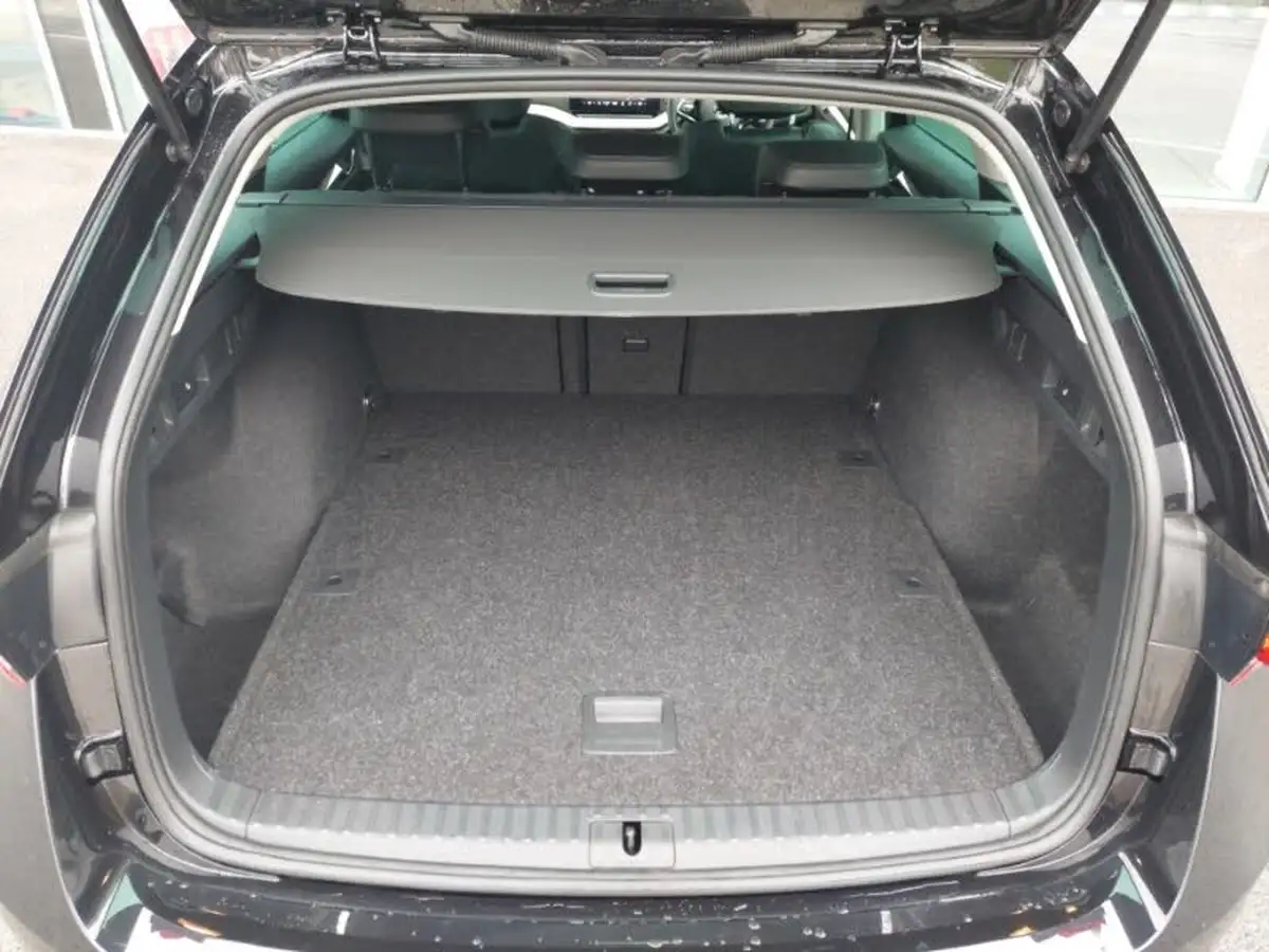 2023-skoda-octavia-20tdi-se-l-150ps-estate-dsg-big-7