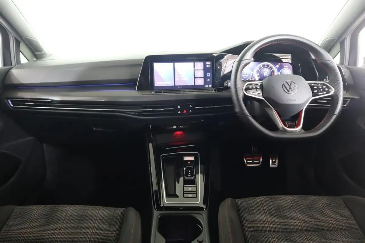 2023-volkswagen-golf-20-tsi-gti-dsg-big-12