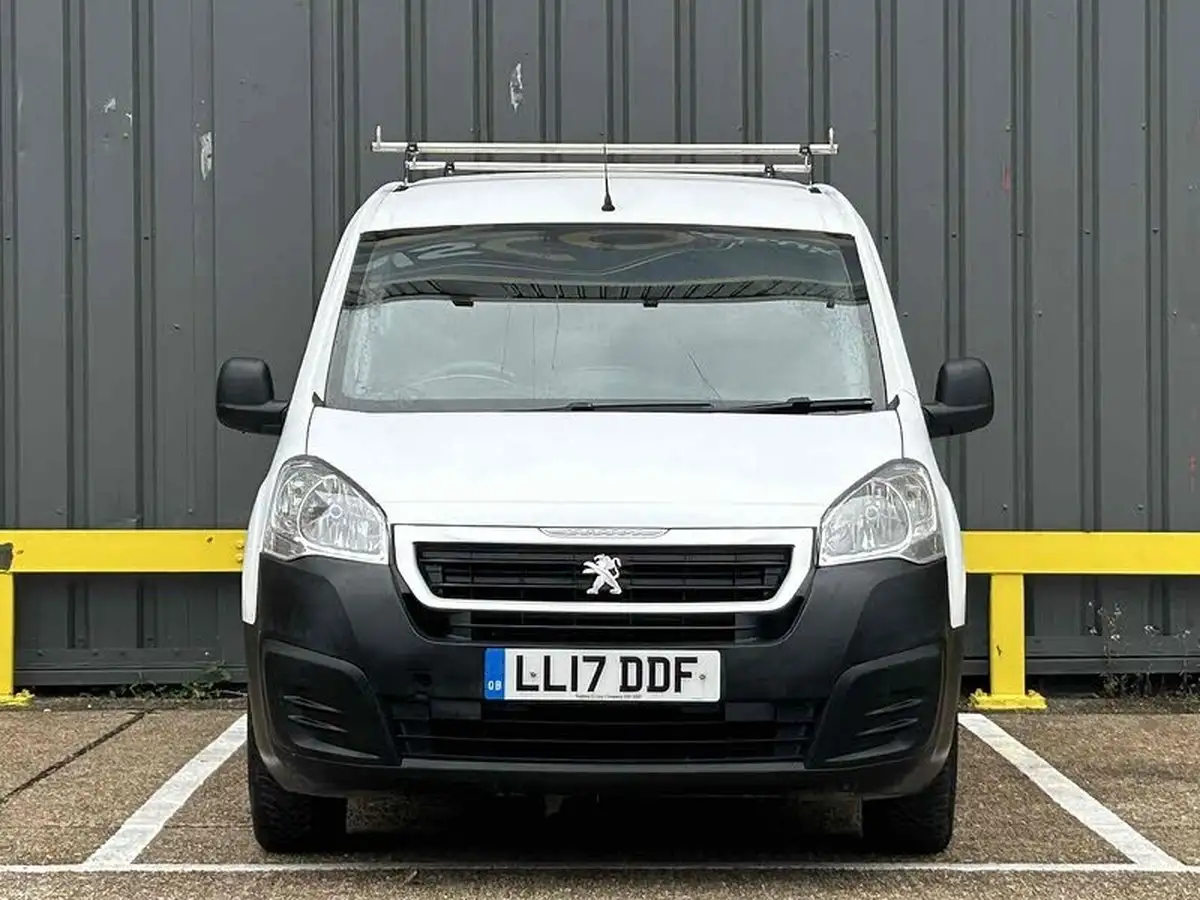 2017-peugeot-partner-16td-s-l1-stop-start-850-panel-big-1