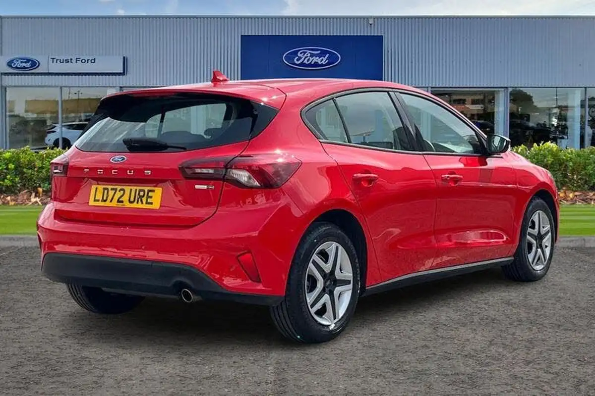 2022-ford-focus-10t-trend-hybrid-mhev-hatchback-powershift-big-3