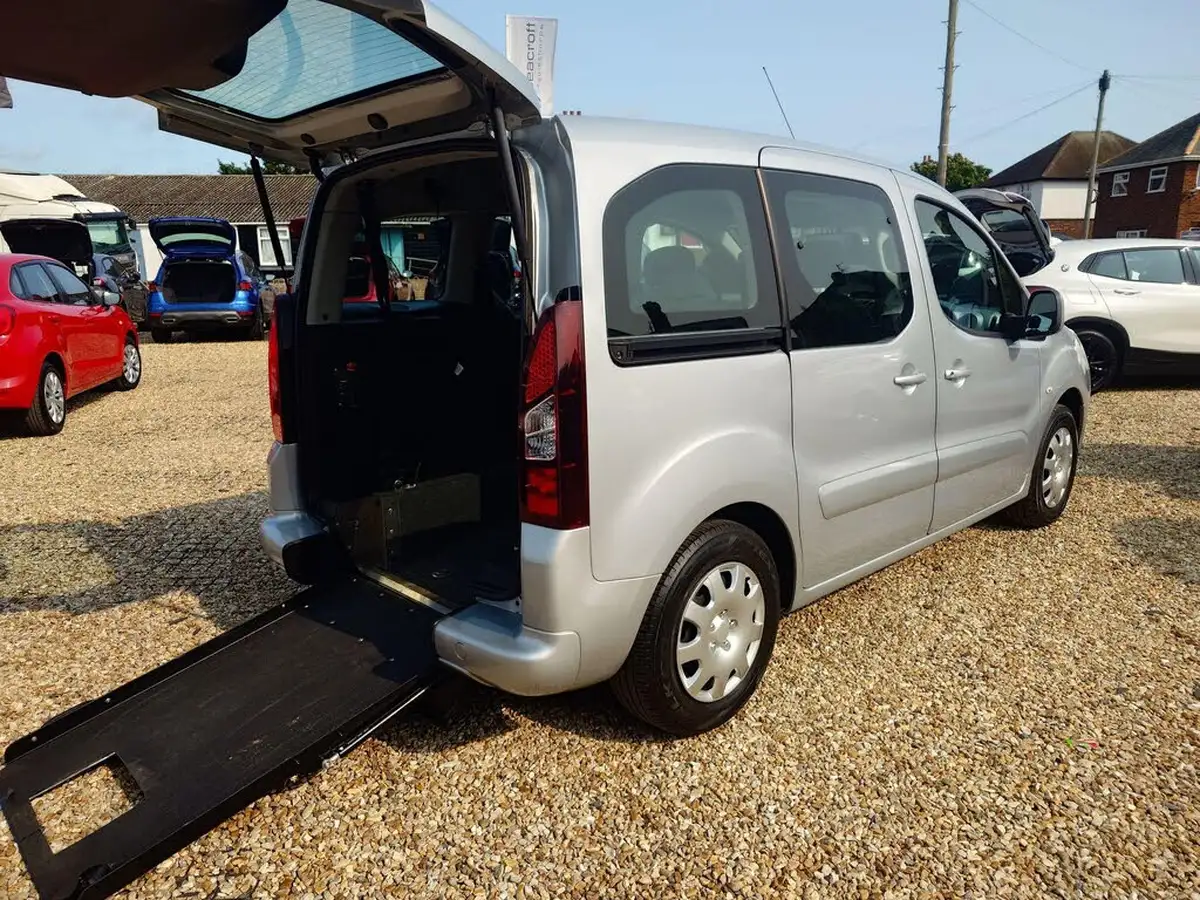 2014-citroen-berlingo-16td-multispace-vtr-90ps-big-7