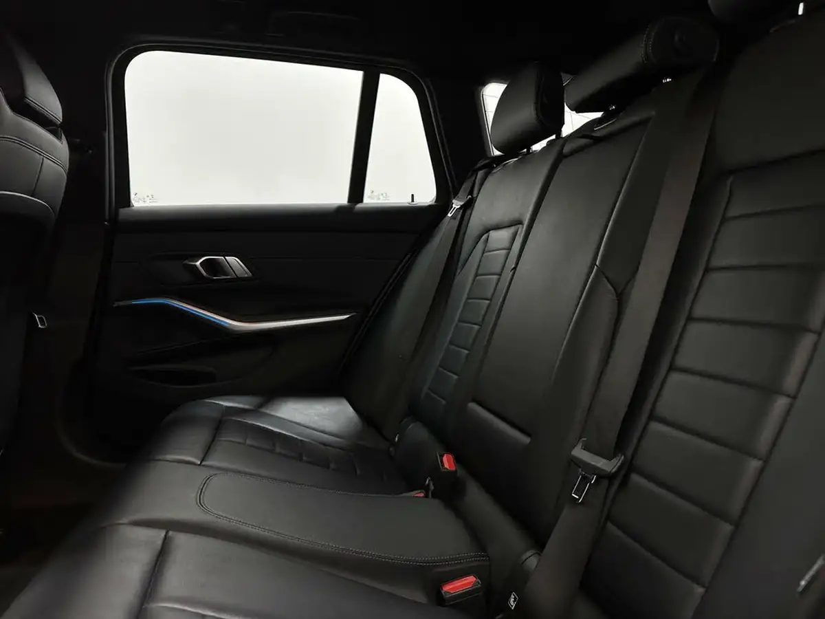 2021-bmw-3-series-20-330e-m-sport-touring-5d-big-37